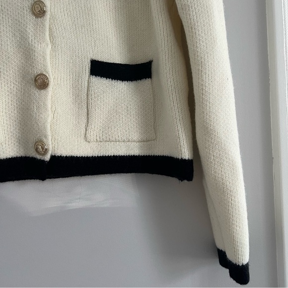 Catherine Malandrino Ivory Sweater with Black Accents - Picture 4 of 6